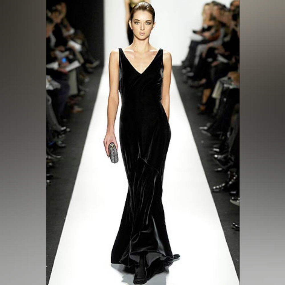 $5,950 NEW OSCAR DE LA RENTA BLACK VELVET SILK RUNW GOWN 6
